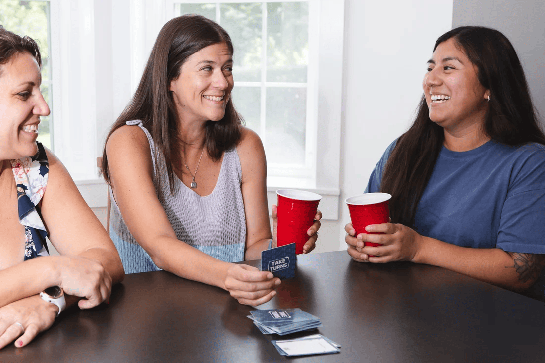 Take Turns - The Ultimate Party Game - Image 2